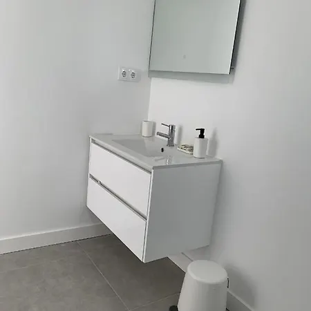 Appartement Terrasse Ensoleillee Lissabon