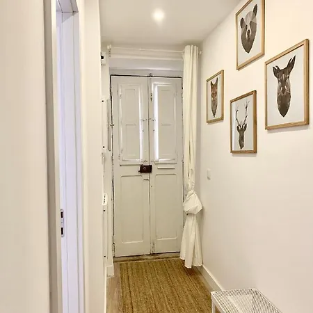 Terrasse Ensoleillee * Lissabon